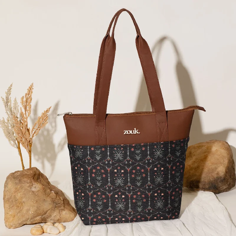 Taj Guldasta Everyday Tote Bag