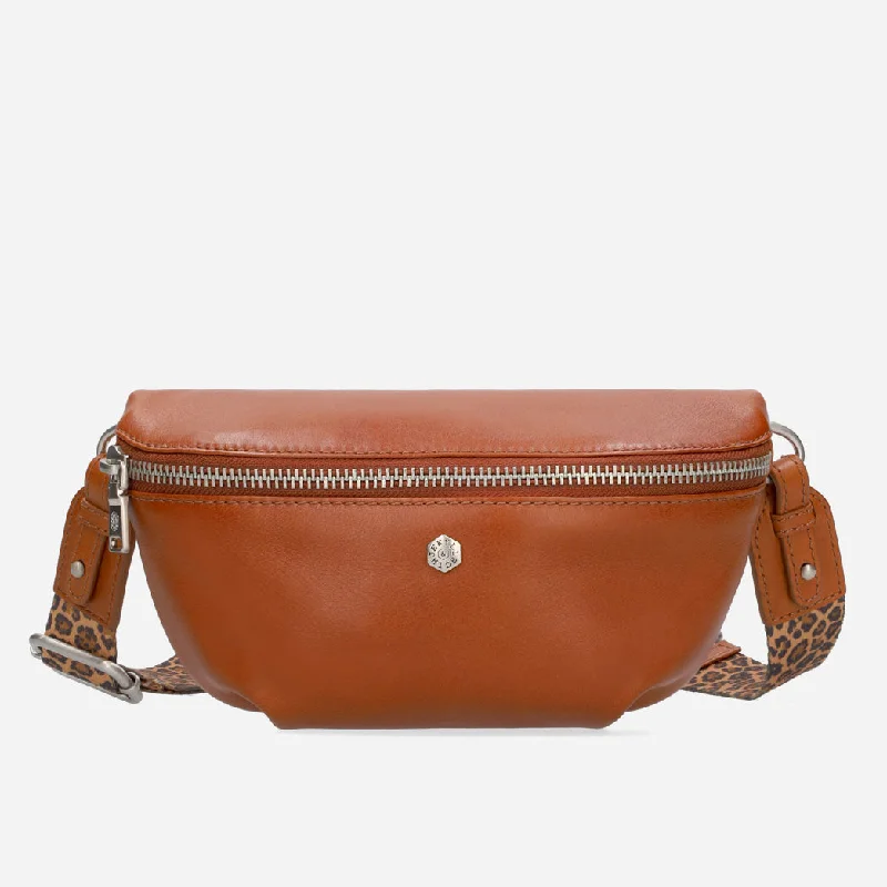 Slim Ladies Leather Waist Bag, Tan